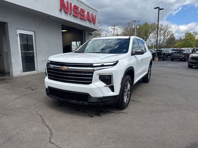Used 2026 Chevrolet Traverse LT AWD/4WD image 5