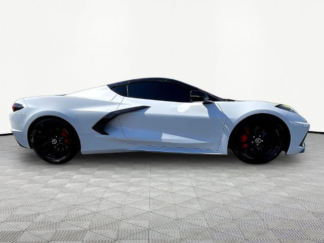 Used 2023 Chevrolet Corvette Stingray Coupe w/ Z51 Performance Package RWD image 8