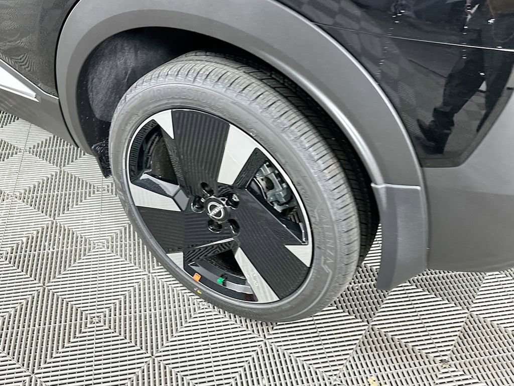 New 2026 Nissan Kicks SR w/ Cold Weather Package image 37
