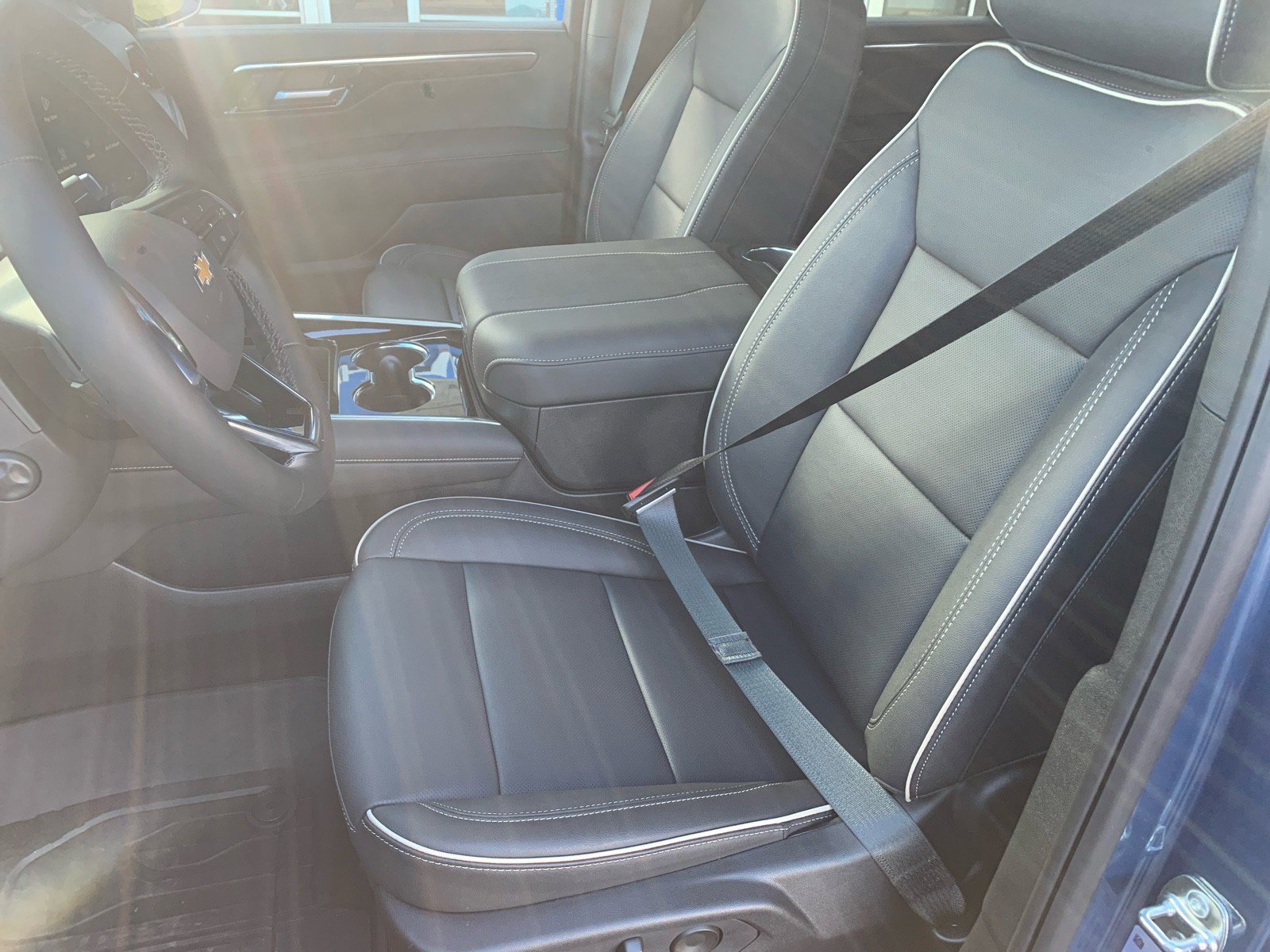 New 2026 Chevrolet Suburban Premier image 10