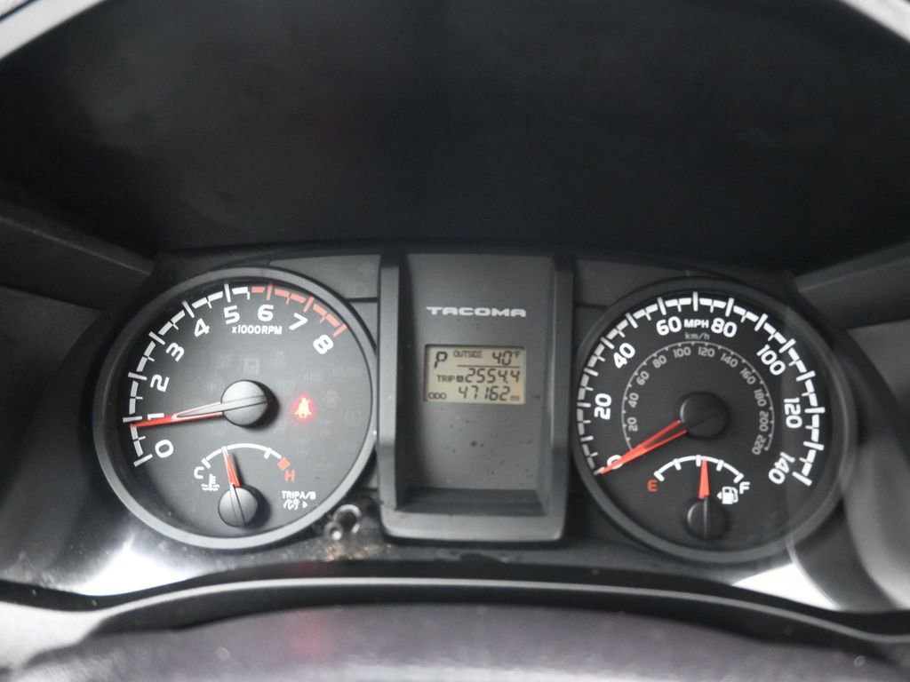 Used 2016 Toyota Tacoma SR w/ SR Convenience Package image 14