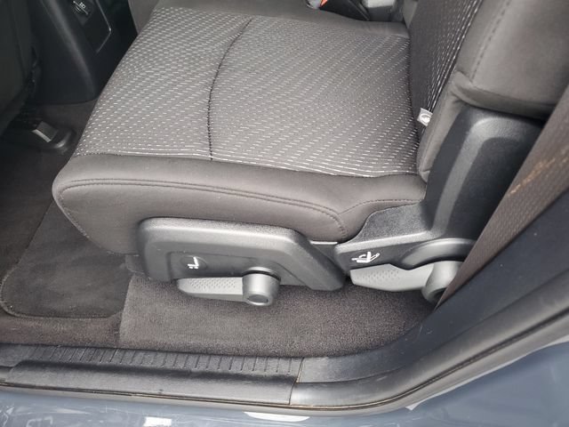 Used 2018 Dodge Journey SXT w/ Connectivity Group FWD image 16