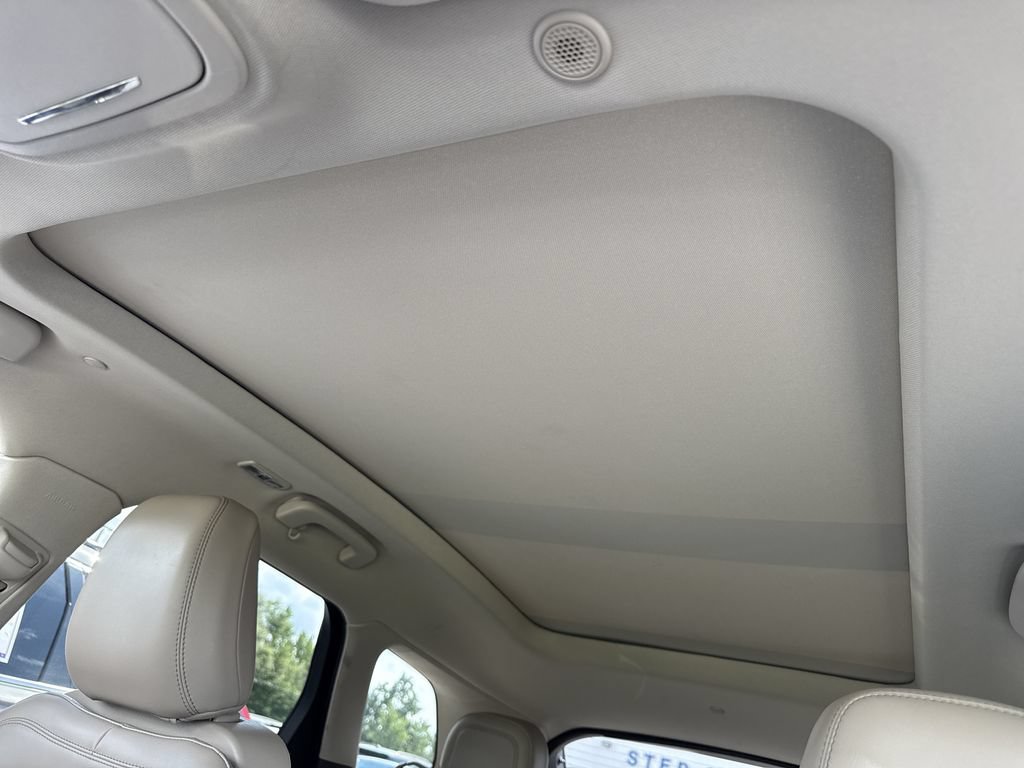 Used 2022 Lincoln Corsair AWD w/ Premium Package image 29