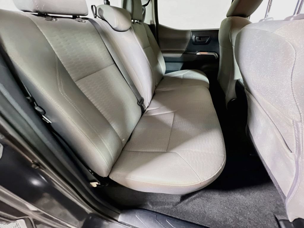 Used 2016 Toyota Tacoma SR5 w/ SR5 Appearance Package (SN) RWD image 22