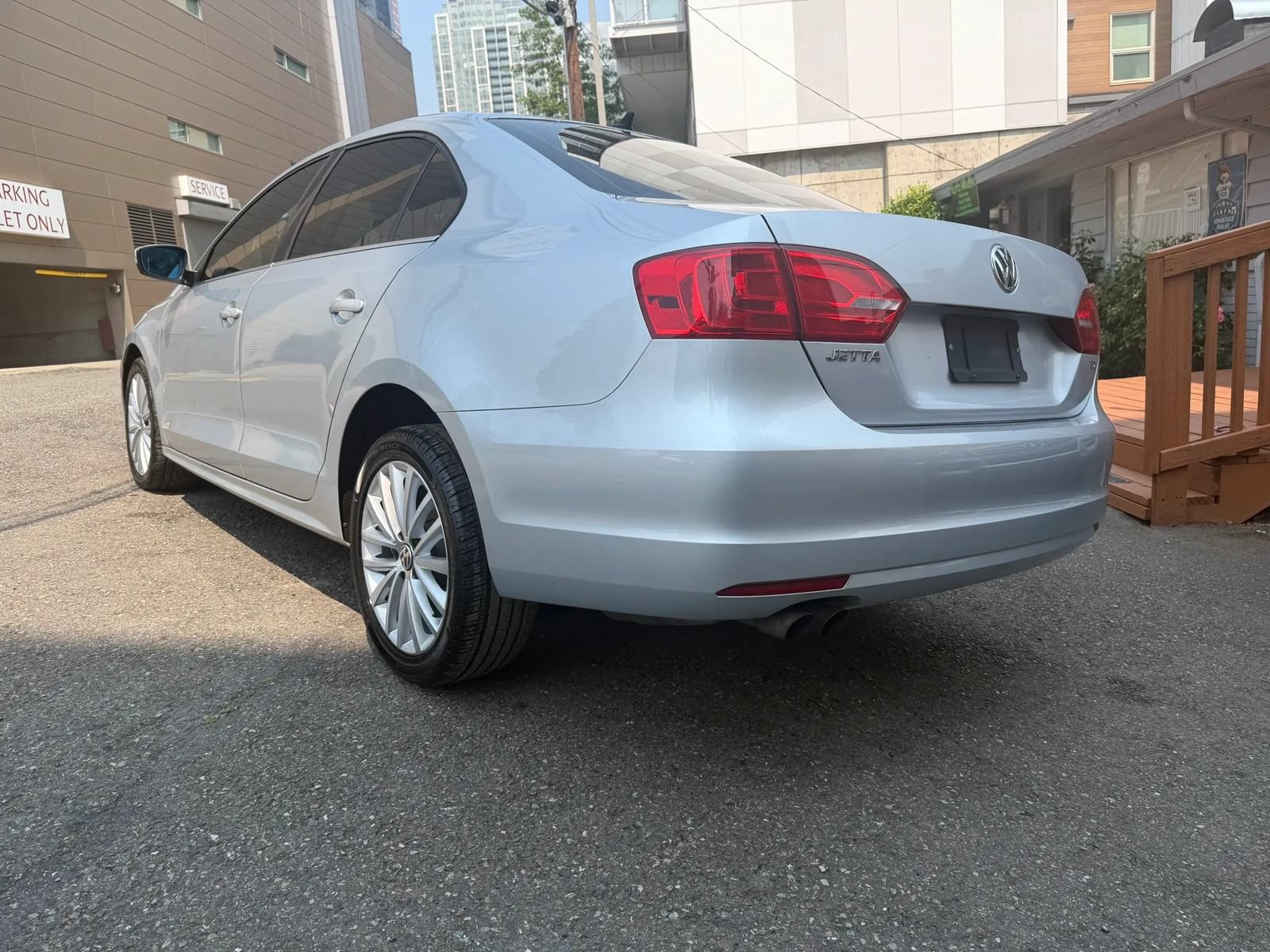 Used 2013 Volkswagen Jetta TDI FWD image 9