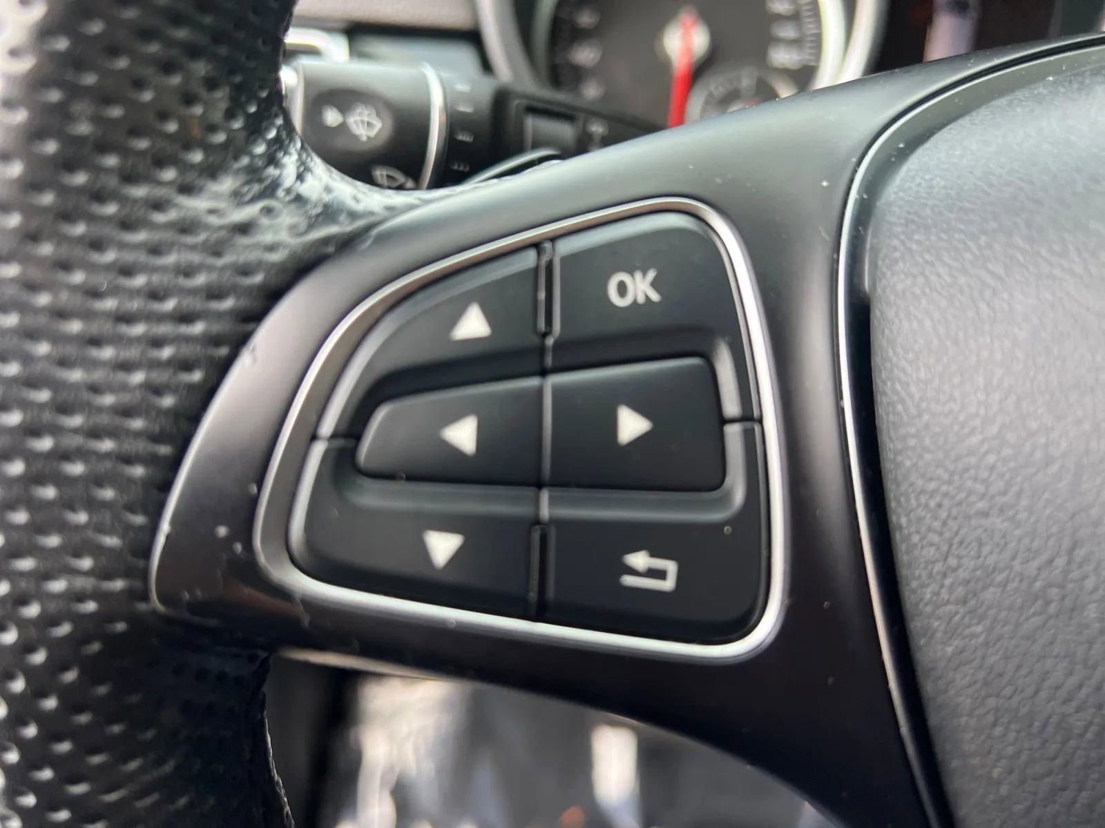 Used 2017 Mercedes-Benz GLE 350 4MATIC w/ Premium 1 Package image 43