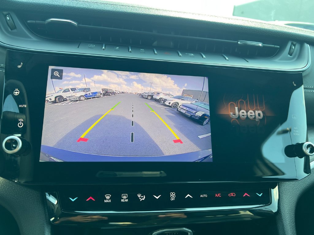 New 2027 Jeep Grand Cherokee L Limited AWD/4WD image 9