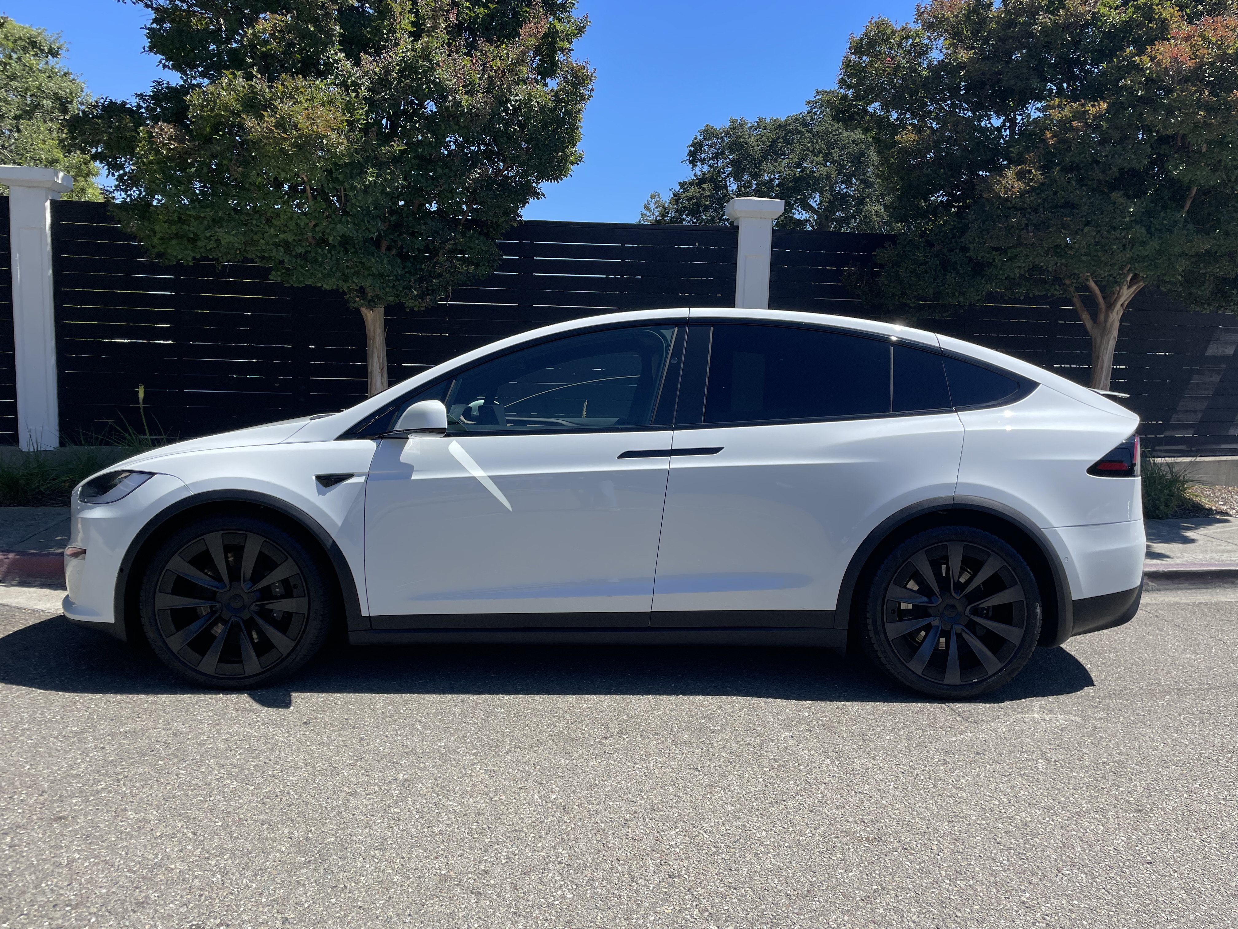Used 2022 Tesla Model X AWD/4WD image 4