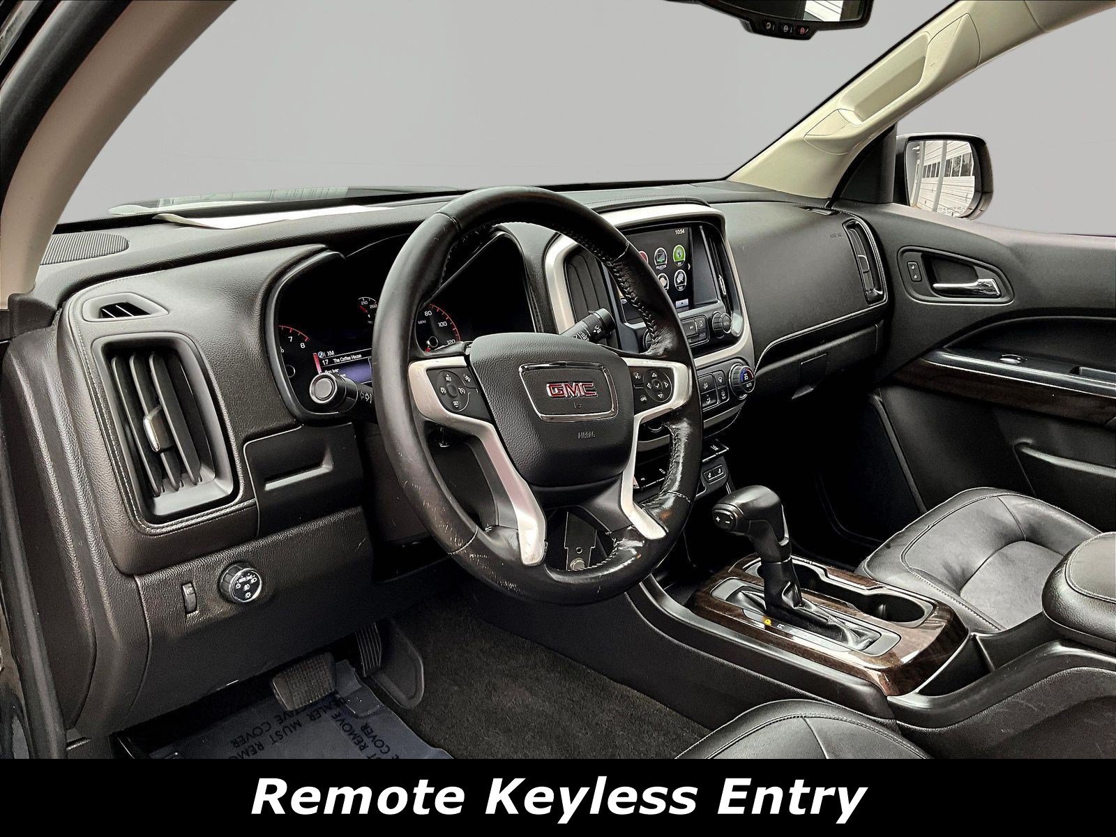 Used 2016 GMC Canyon SLT w/ LPO, Gearon Bar Package RWD image 18