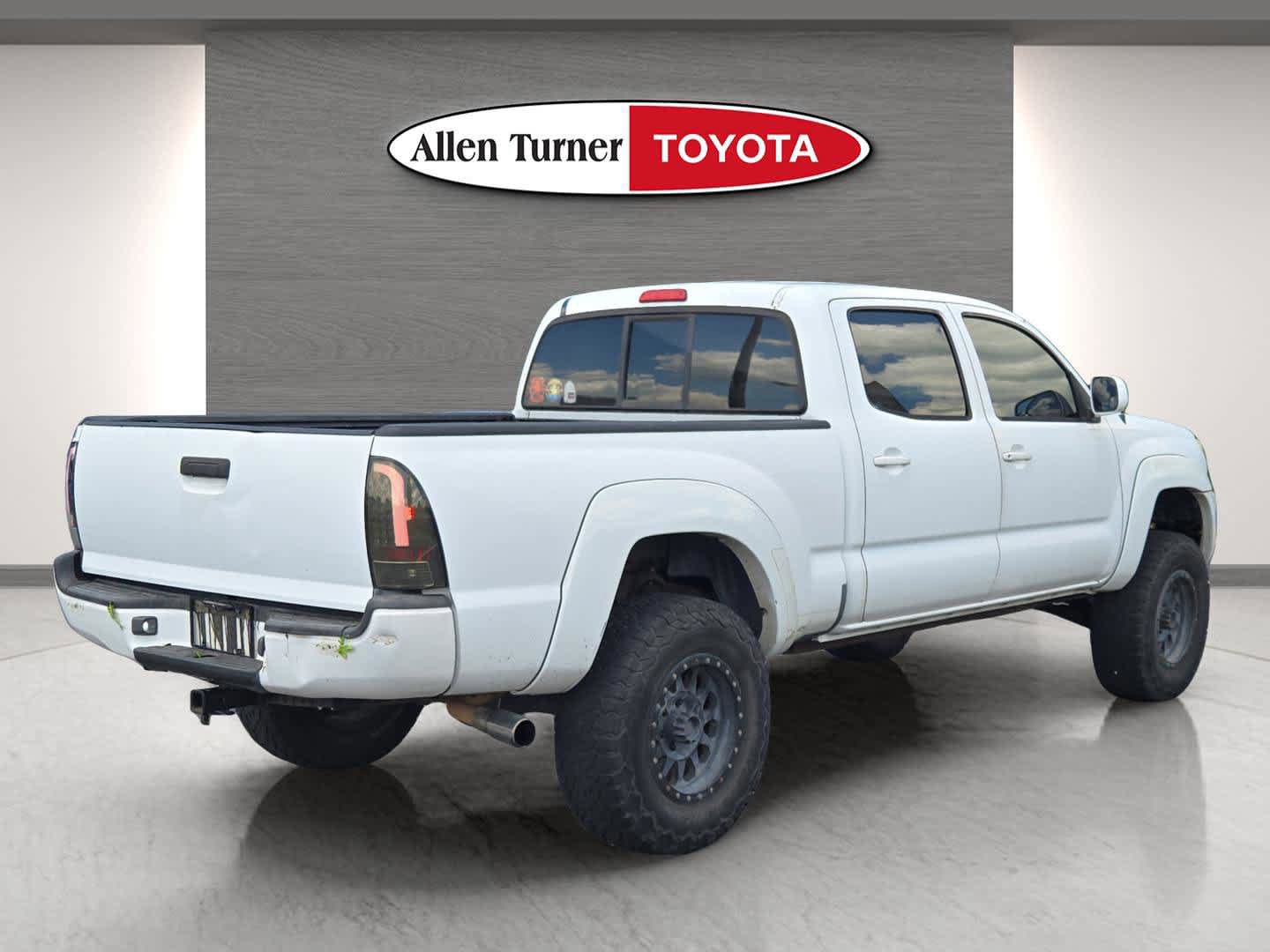 Used 2007 Toyota Tacoma PreRunner RWD image 6