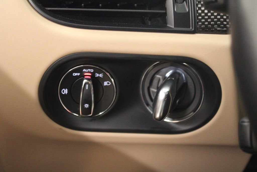 Used 2020 Porsche Macan GTS image 24