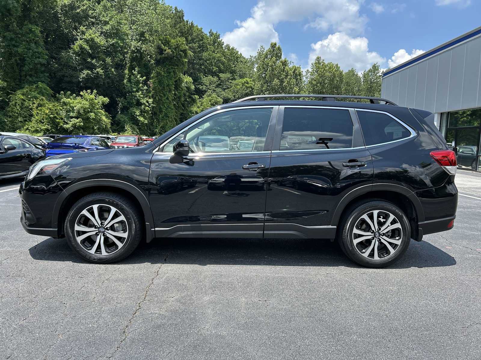 Certified 2023 Subaru Forester Limited AWD/4WD image 2
