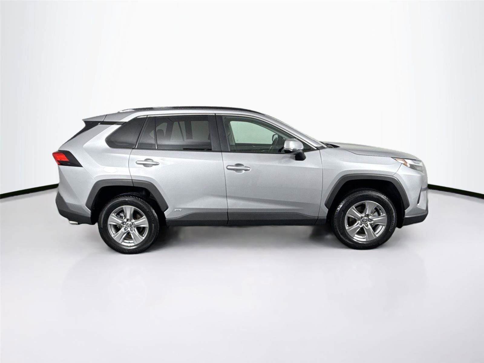 Certified 2025 Toyota RAV4 XLE AWD/4WD image 9