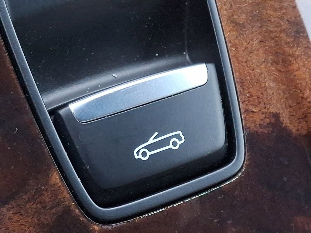 Used 2018 BMW 430i xDrive Convertible image 25