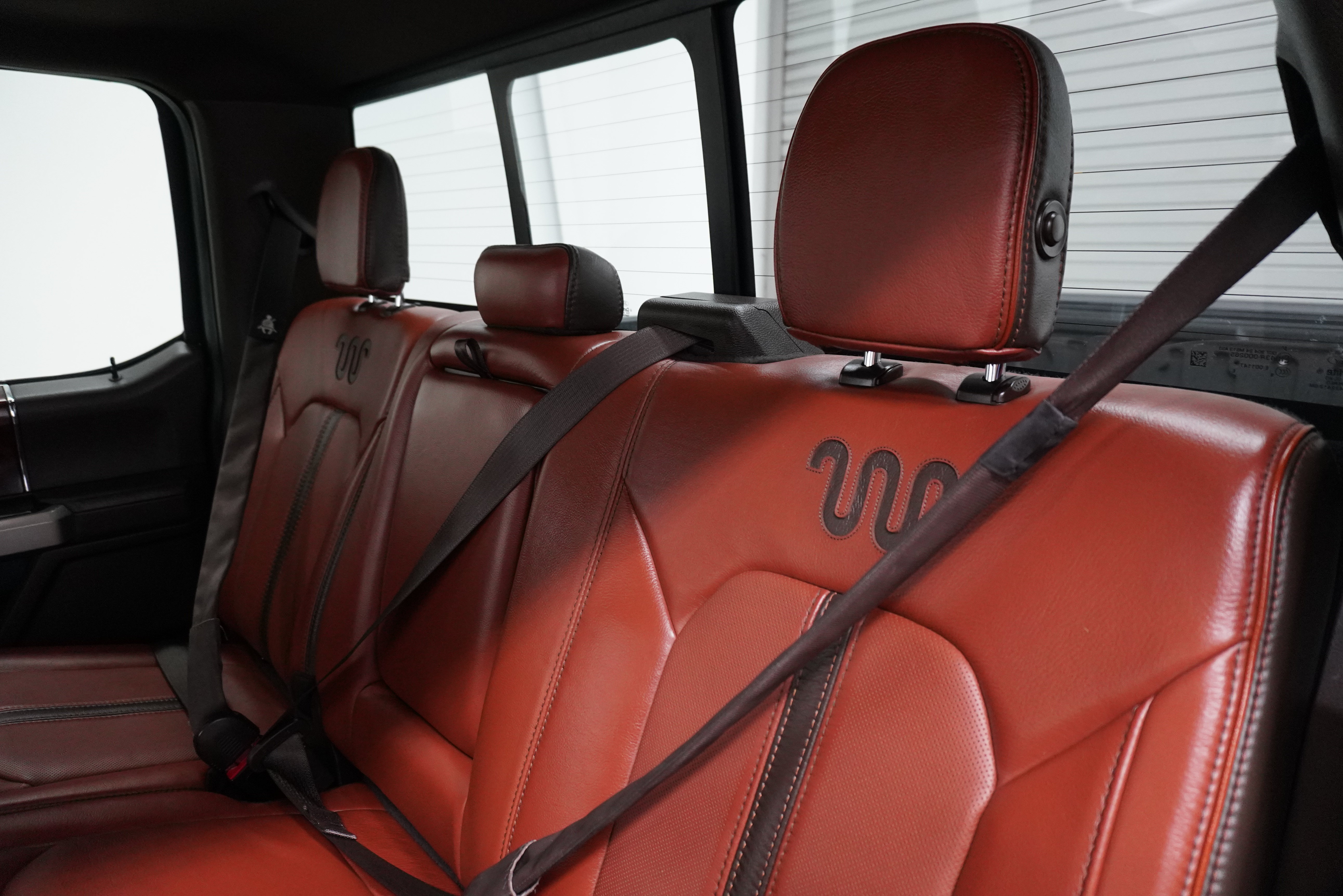 Used 2018 Ford F150 King Ranch w/ Equipment Group 601A Luxury AWD/4WD image 13