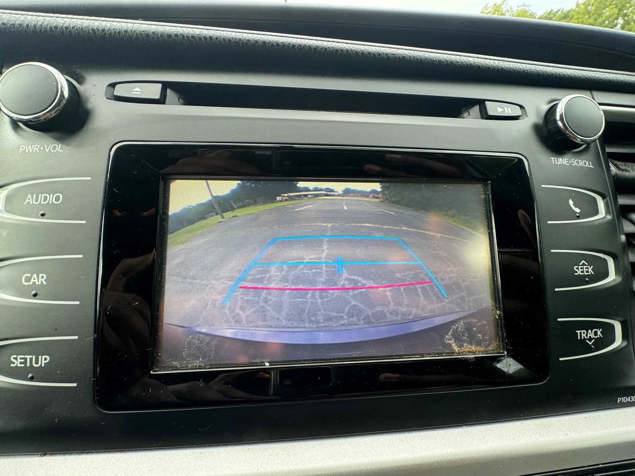 Used 2015 Toyota Highlander LE FWD image 23
