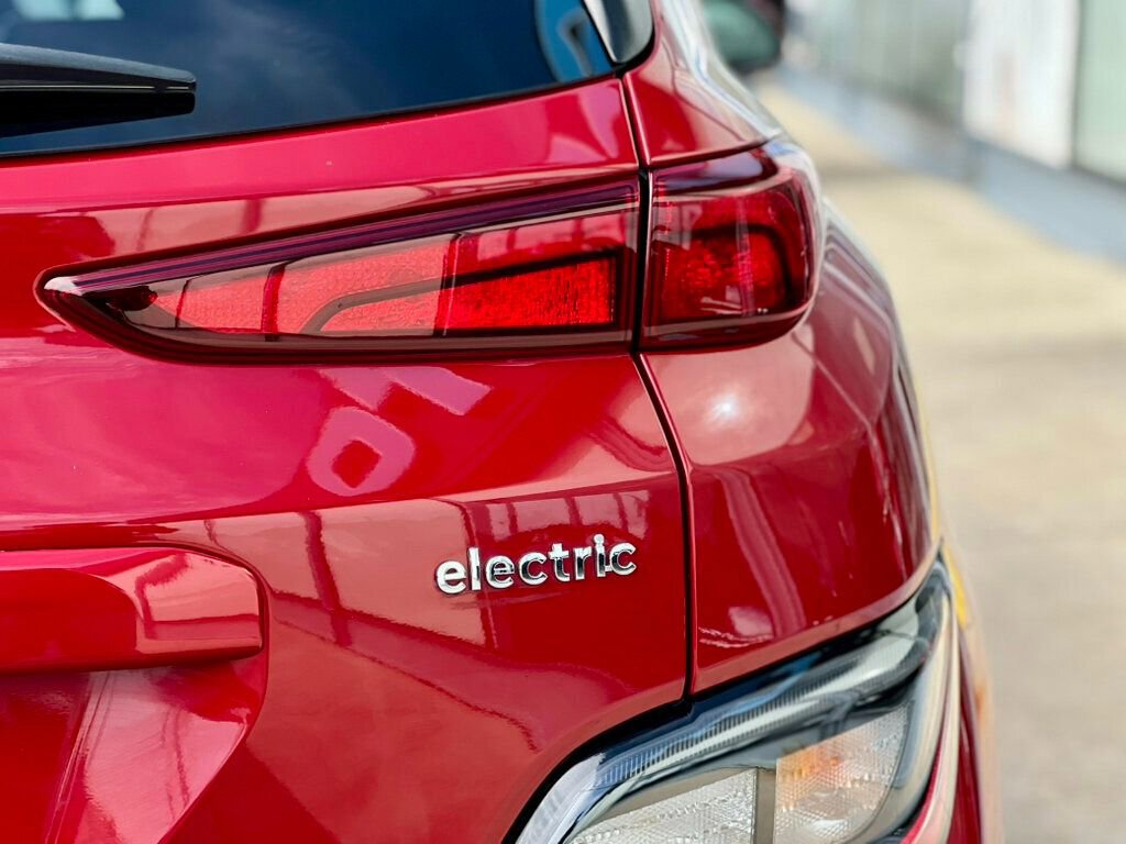 Used 2022 Hyundai Kona SEL w/ Convenience Package FWD image 10