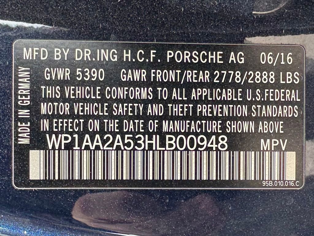 Used 2017 Porsche Macan image 12