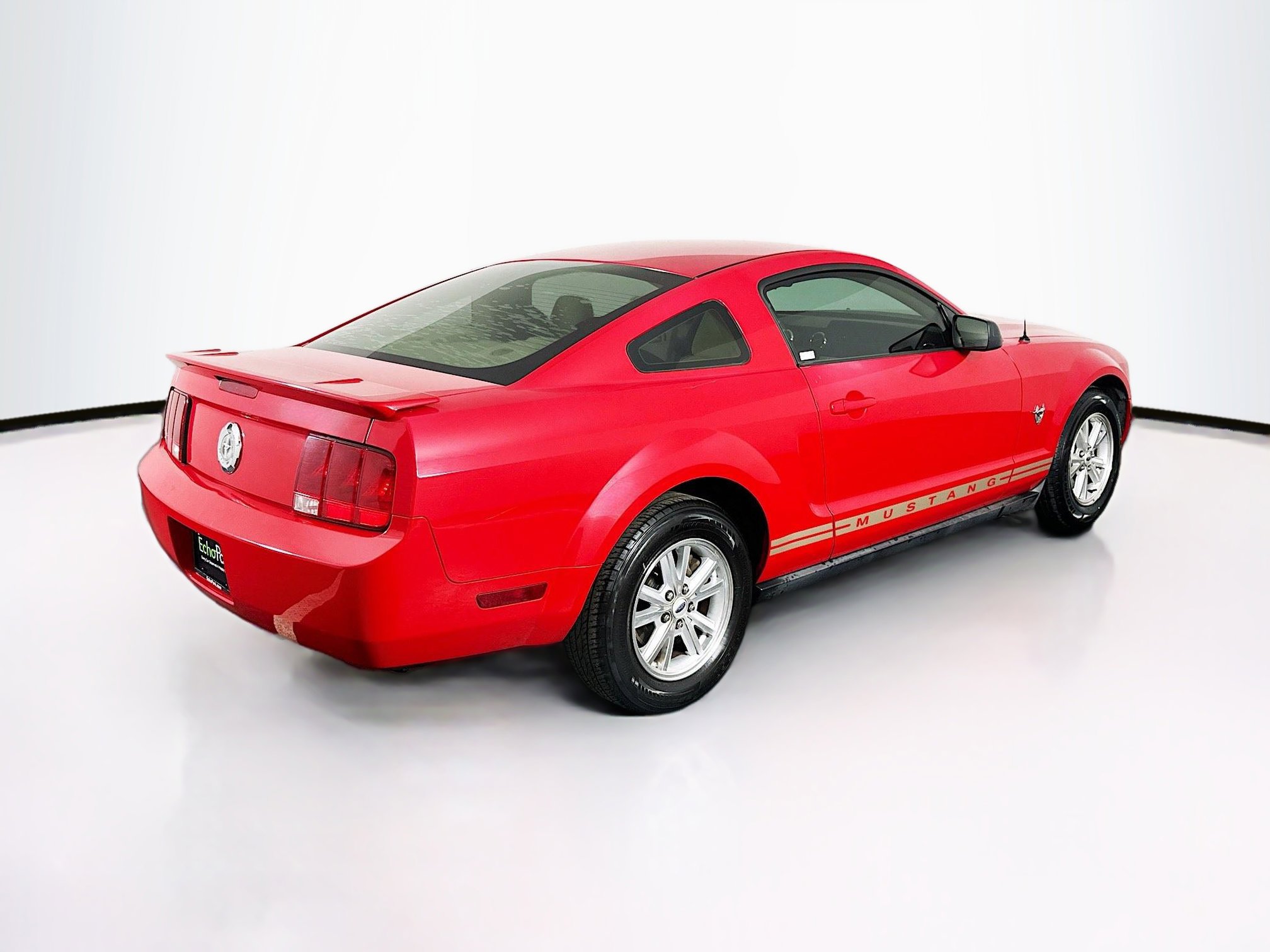 Used 2009 Ford Mustang Coupe RWD image 9