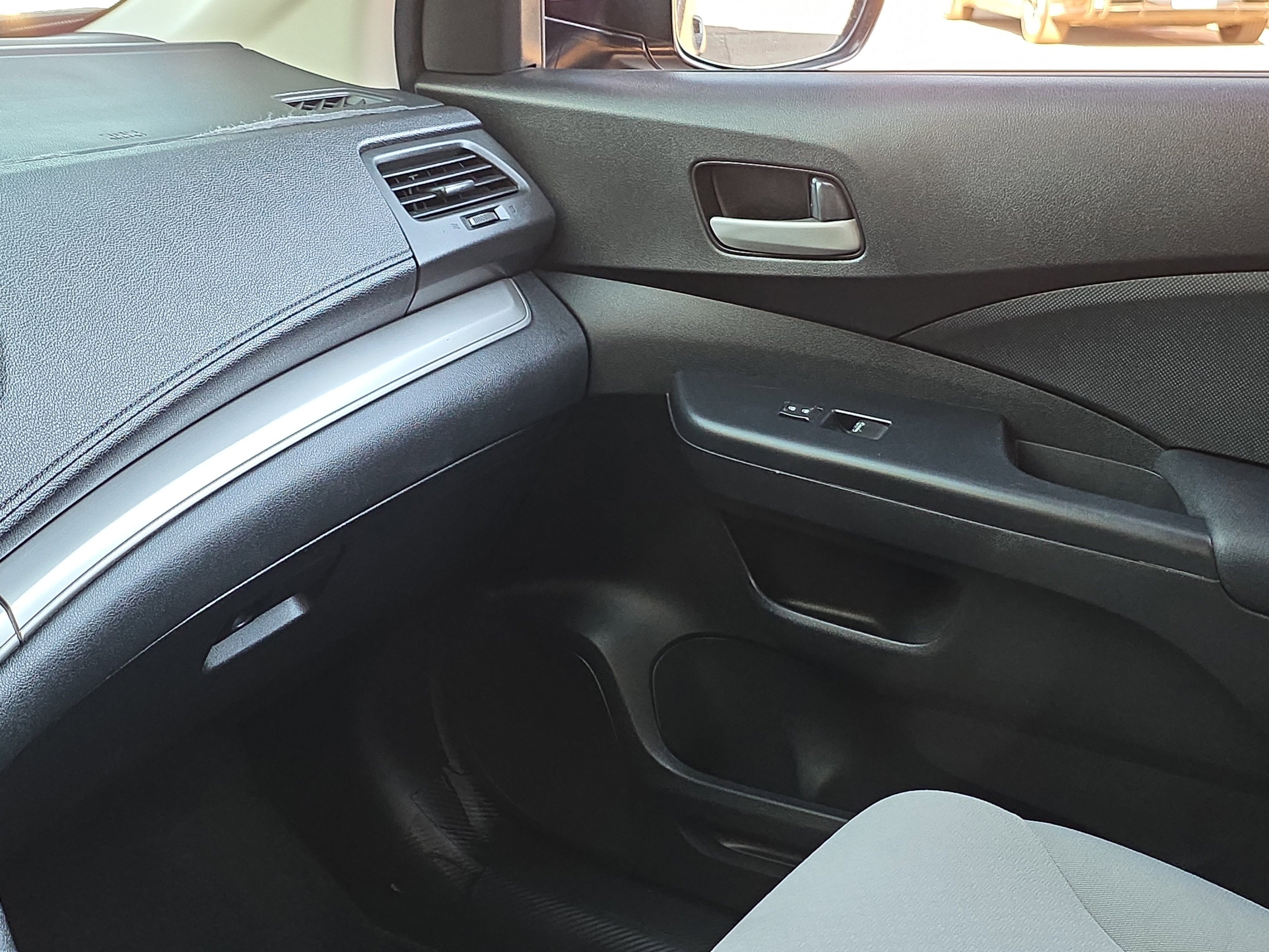 Used 2016 Honda CR-V LX image 21