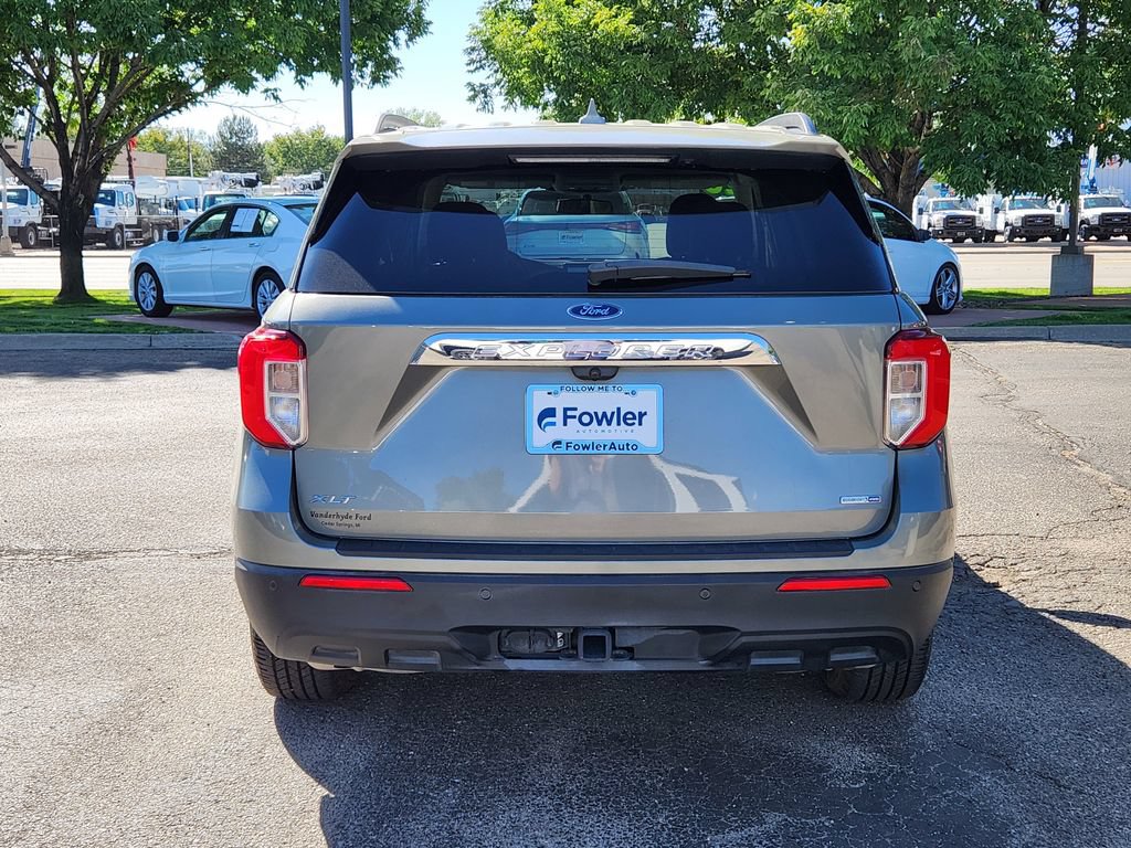 Used 2020 Ford Explorer XLT w/ Comfort Package AWD/4WD image 6