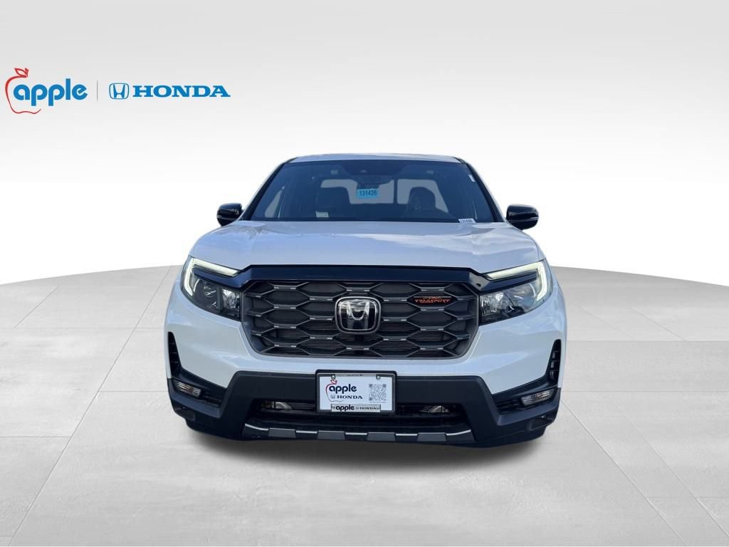 Used 2025 Honda Ridgeline TrailSport image 2