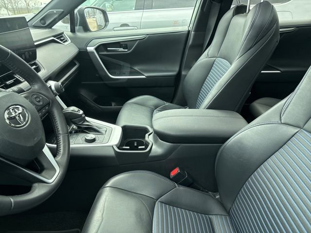 Used 2023 Toyota RAV4 XSE image 4