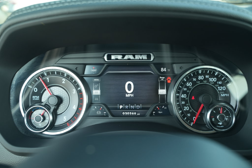 Used 2021 RAM 3500 Laramie w/ Cold Weather Group AWD/4WD image 31