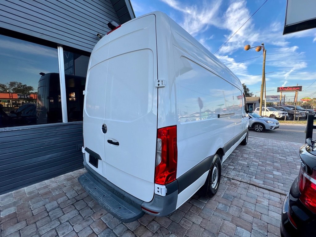 Used 2019 Freightliner Sprinter 2500 image 9