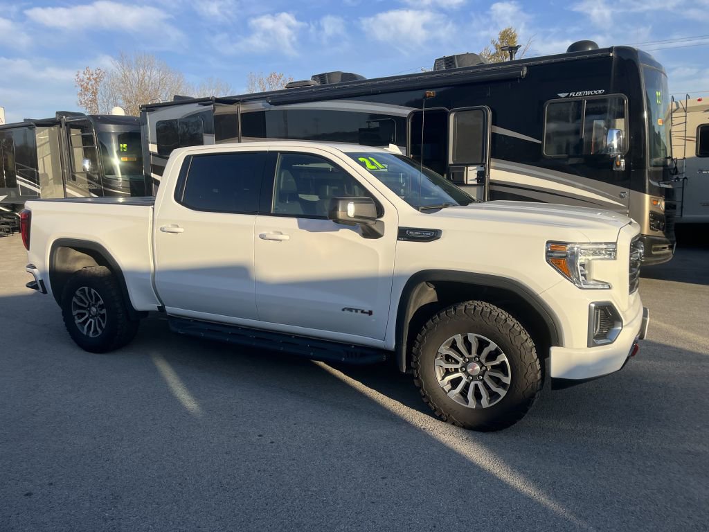 Used 2021 GMC Sierra 1500 AT4 w/ AT4 Preferred Package AWD/4WD image 2