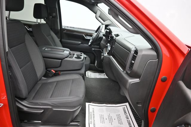 Used 2023 Chevrolet Silverado 1500 LT AWD/4WD image 7