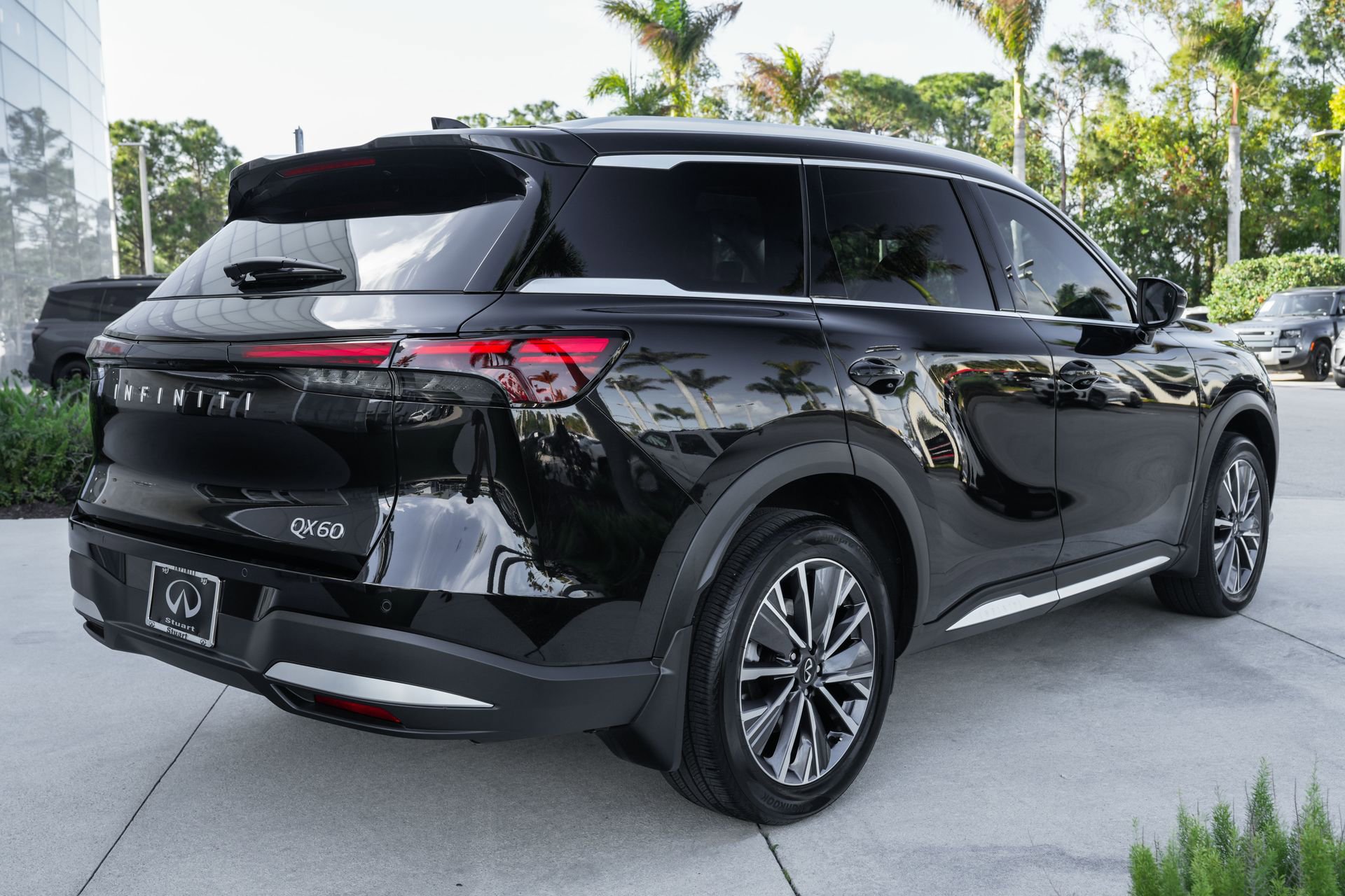 Certified 2026 INFINITI QX60 Luxe w/ Cargo Package image 24