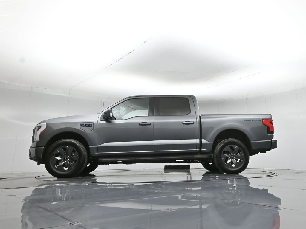 New 2025 Ford F150 Lightning Flash image 7
