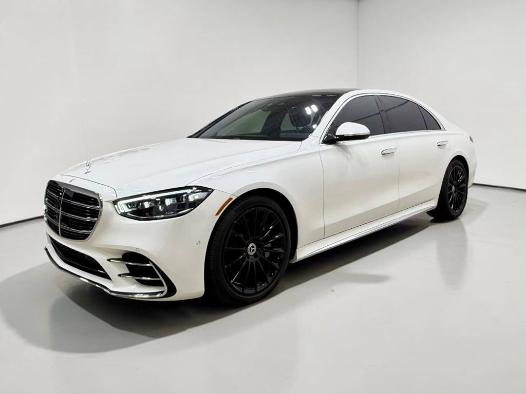 Used 2022 Mercedes-Benz S 500 4MATIC w/ AMG Line Package image 12