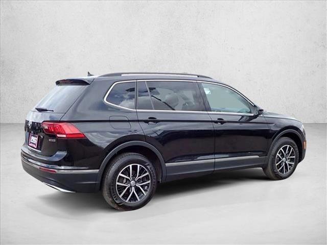 Used 2021 Volkswagen Tiguan SE w/ Panoramic Sunroof Package AWD/4WD image 4