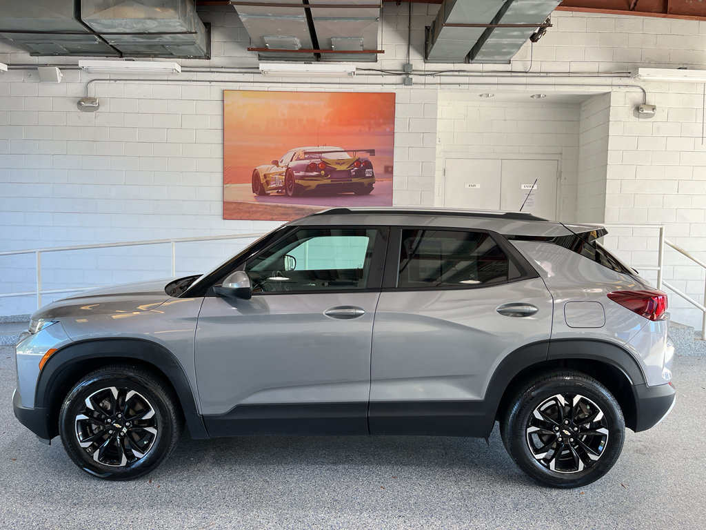 Used 2023 Chevrolet TrailBlazer LT FWD image 5