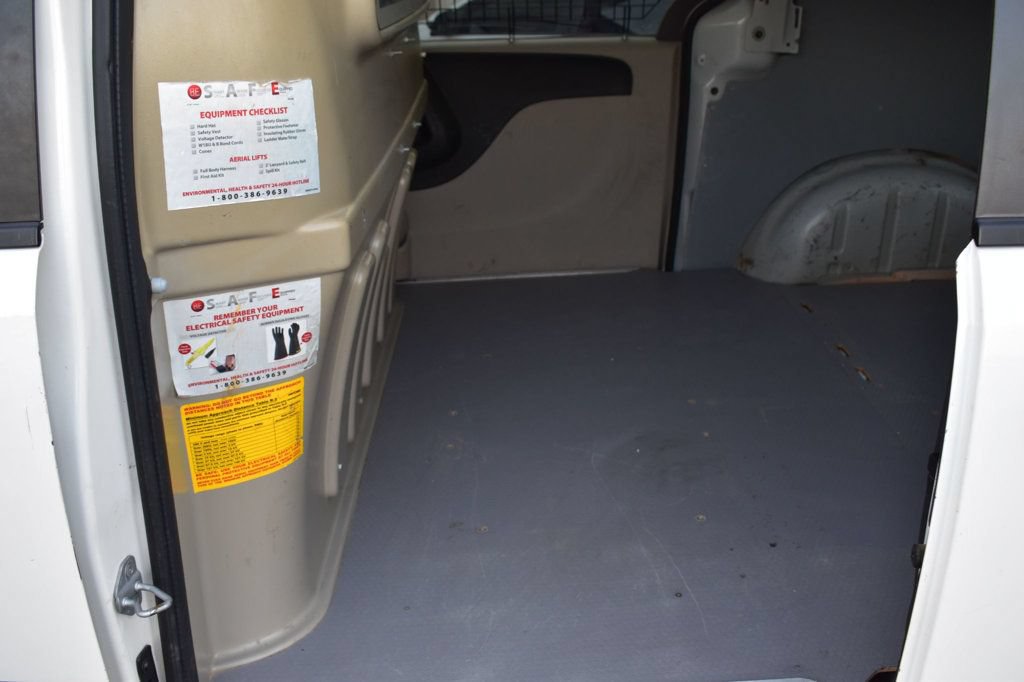 Used 2013 RAM C/V Tradesman FWD image 24