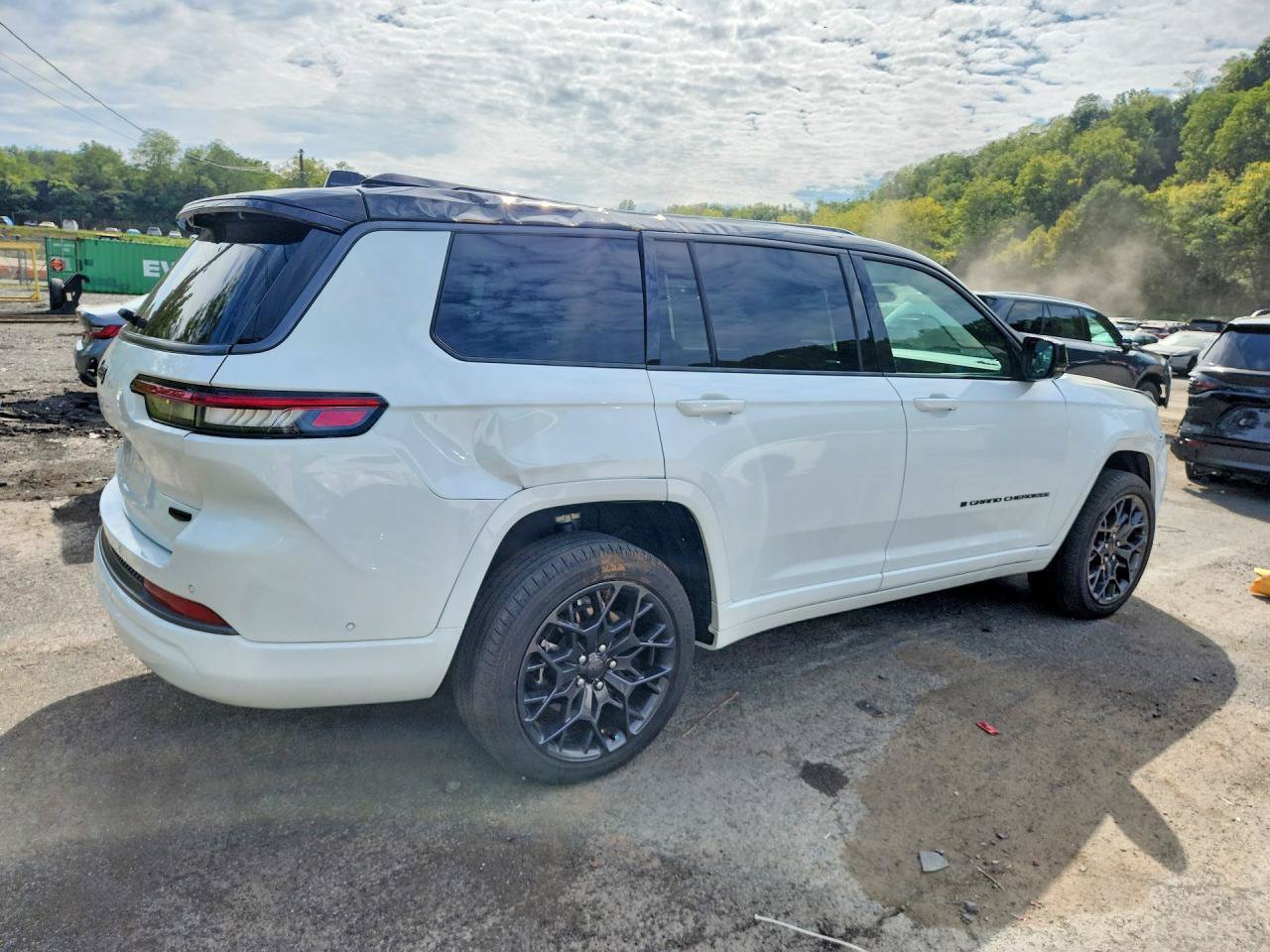 Used 2026 Jeep Grand Cherokee L Summit w/ Obsidian Package AWD/4WD image 5