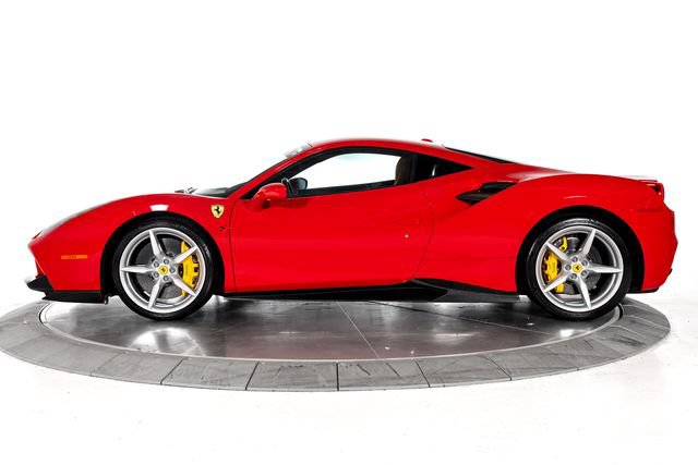 Certified 2018 Ferrari 488 GTB RWD image 3