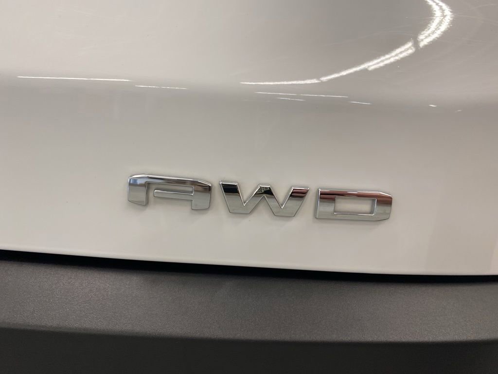 Certified 2023 GMC Acadia SLE w/ Driver Convenience Package image 28