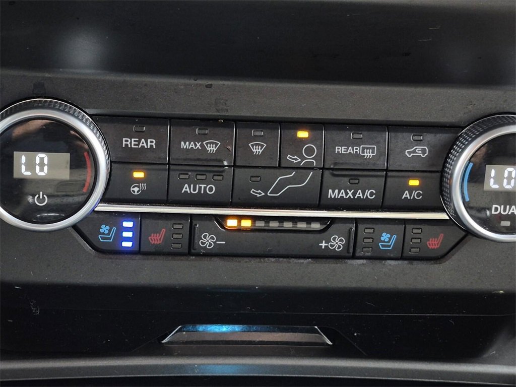 Used 2021 Ford Expedition XLT image 28