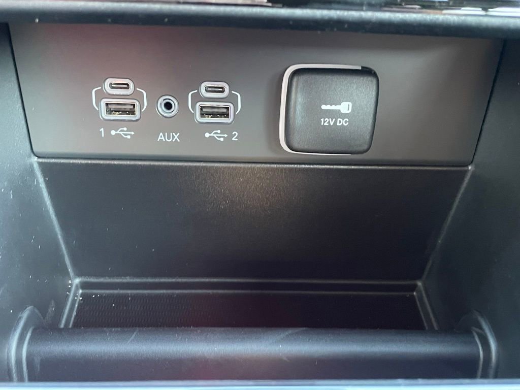 New 2025 Jeep Grand Cherokee L Altitude image 36