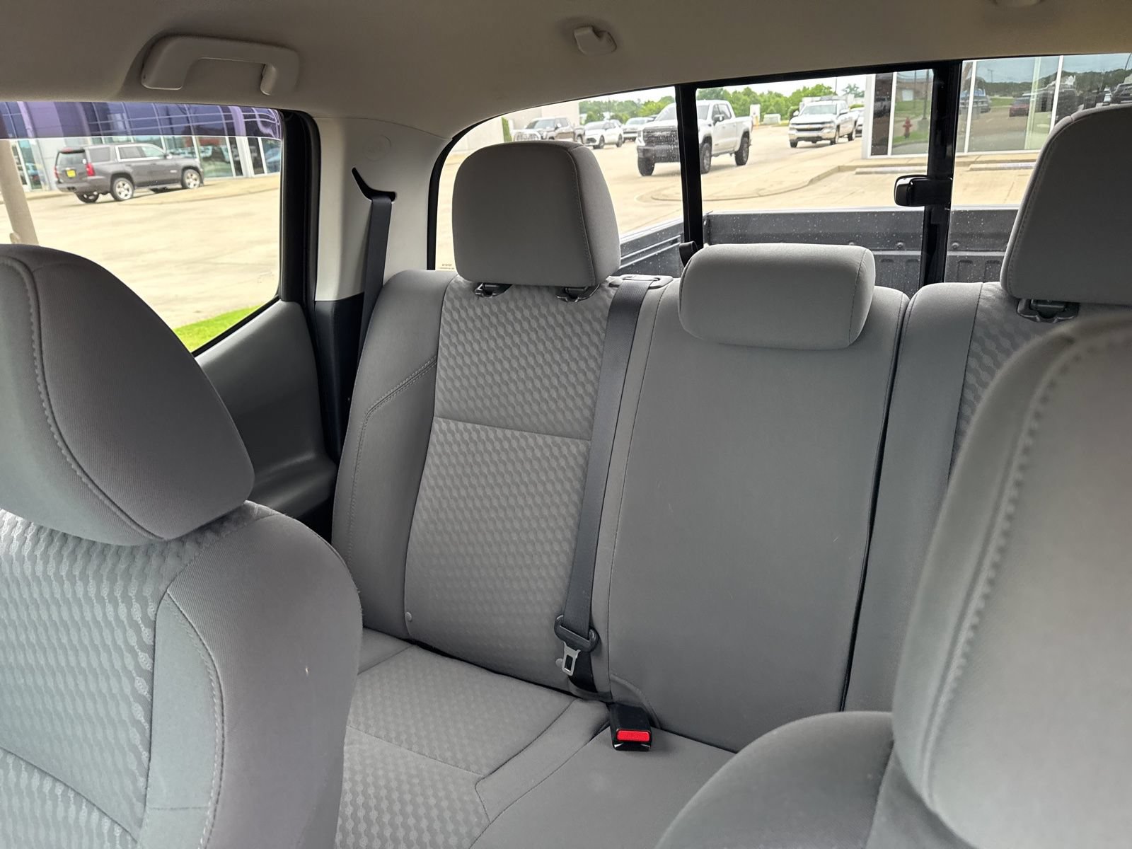 Used 2020 Toyota Tacoma SR w/ SR Convenience Package RWD image 11