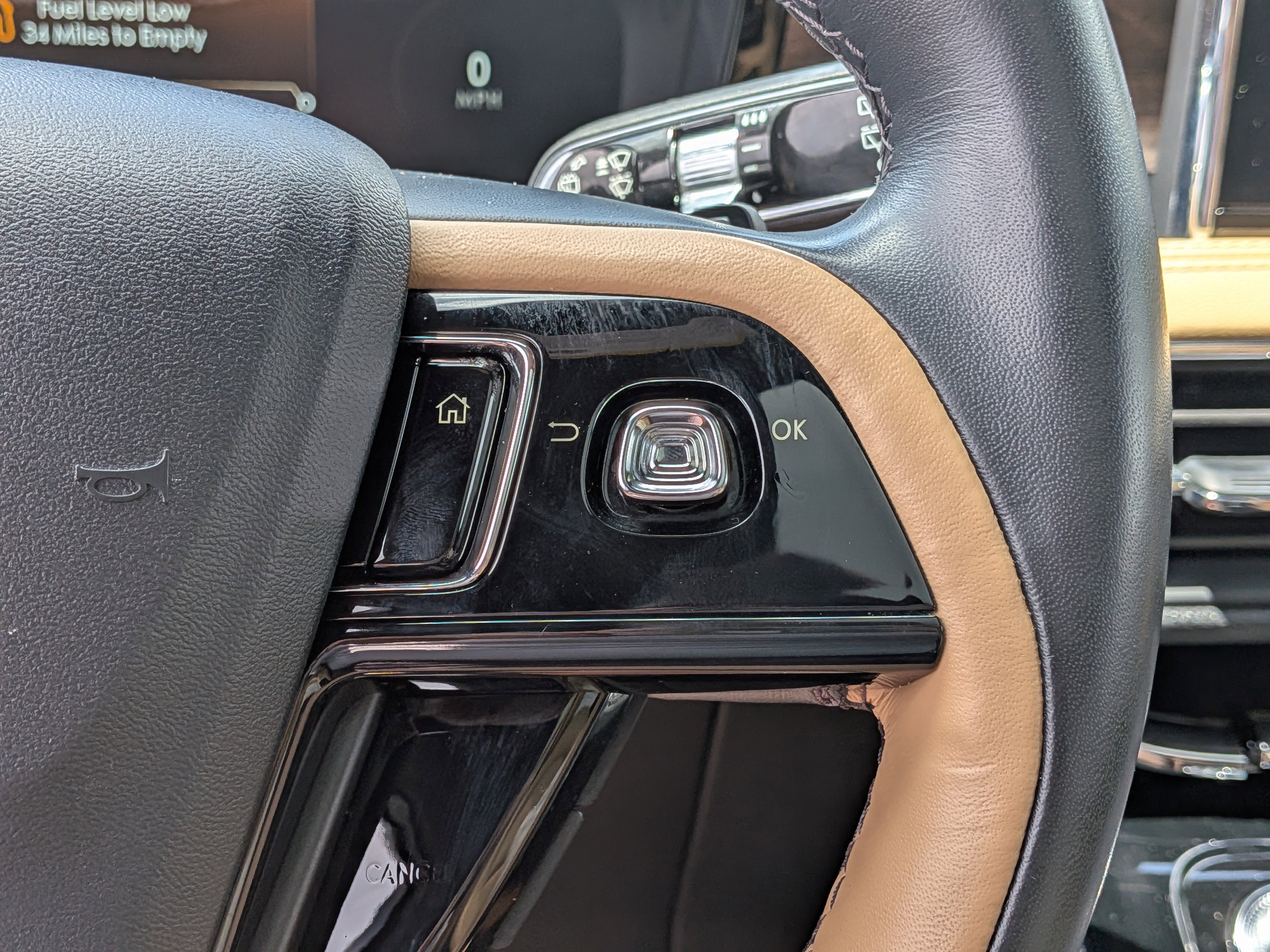 Used 2021 Lincoln Corsair Reserve FWD image 27