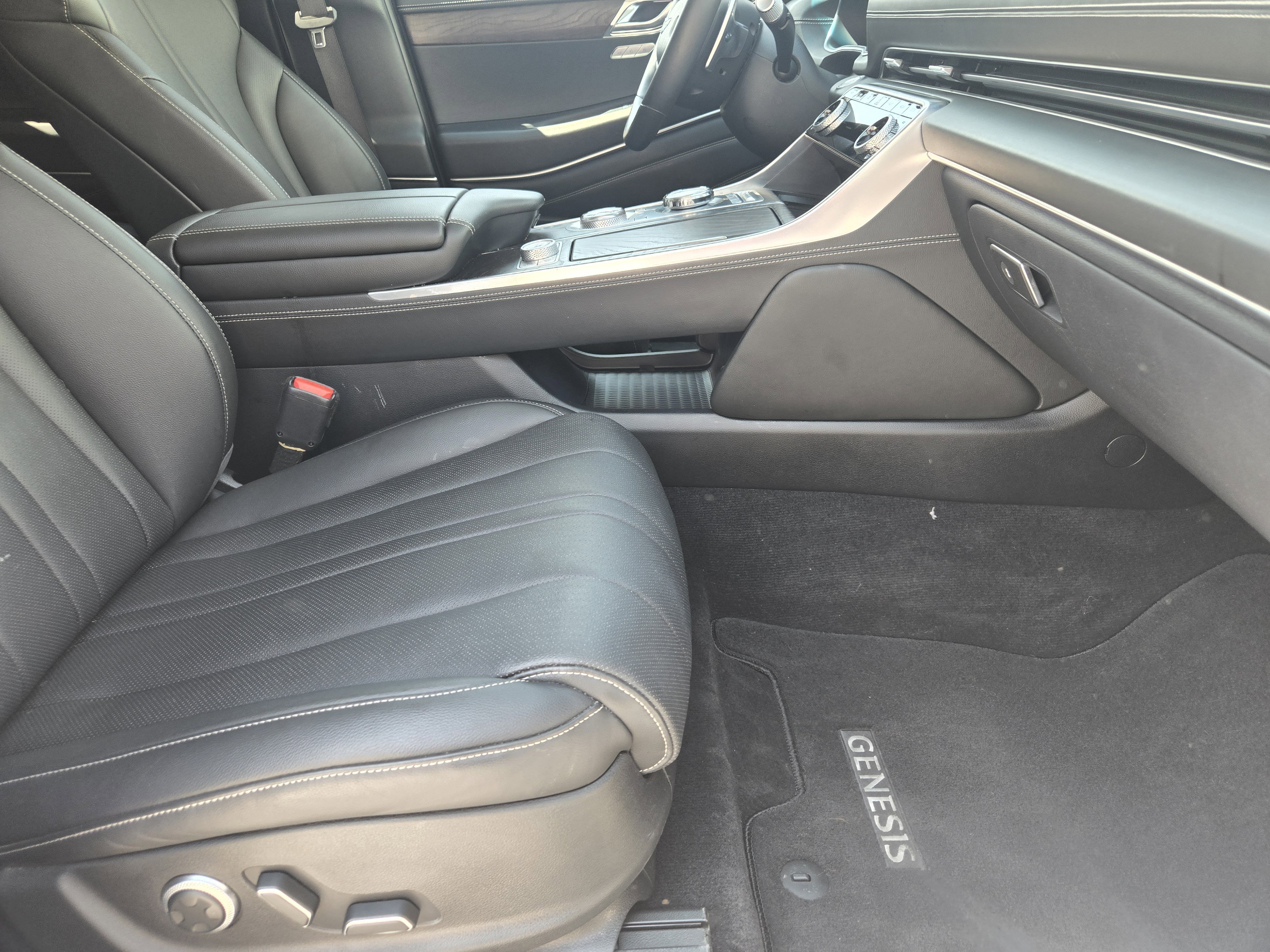 Used 2024 Genesis GV80 3.5T image 17