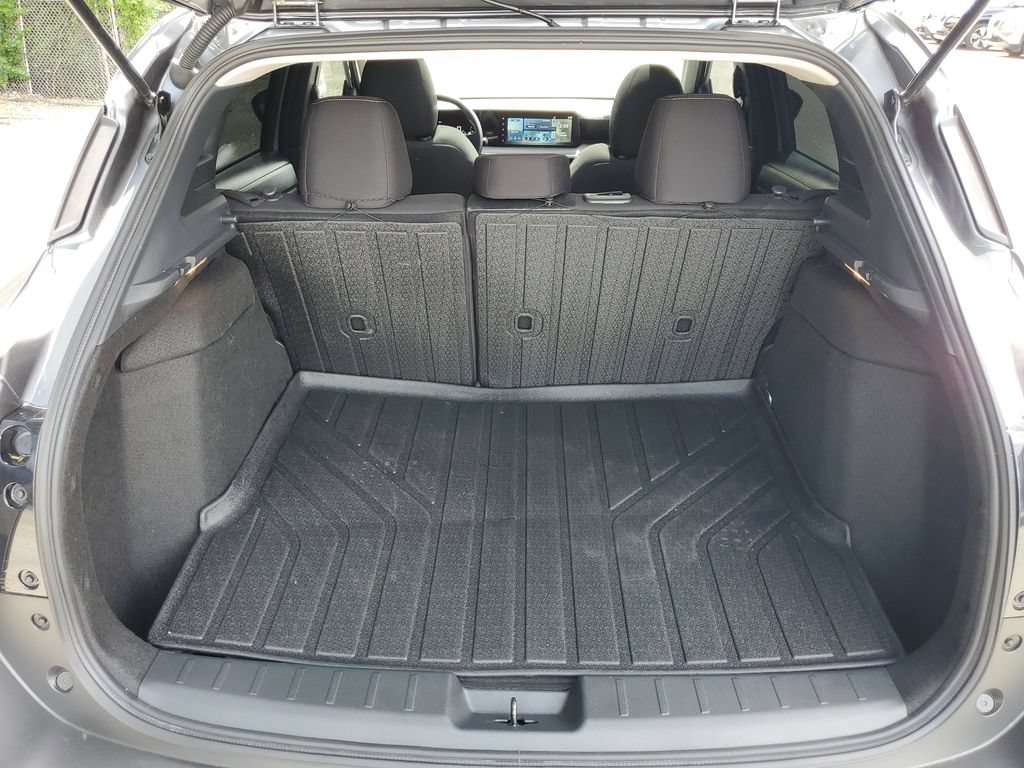 Used 2025 Nissan Kicks SV w/ SV Premium Package AWD/4WD image 8
