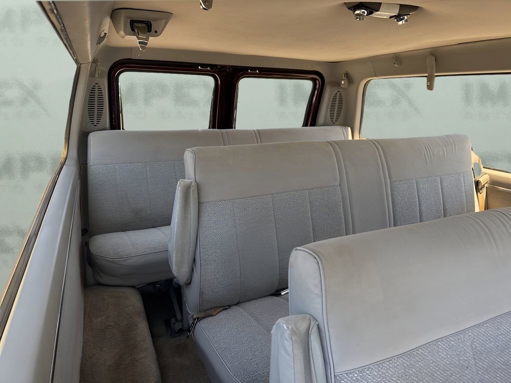 Used 1992 GMC G3500 Rally RWD image 29