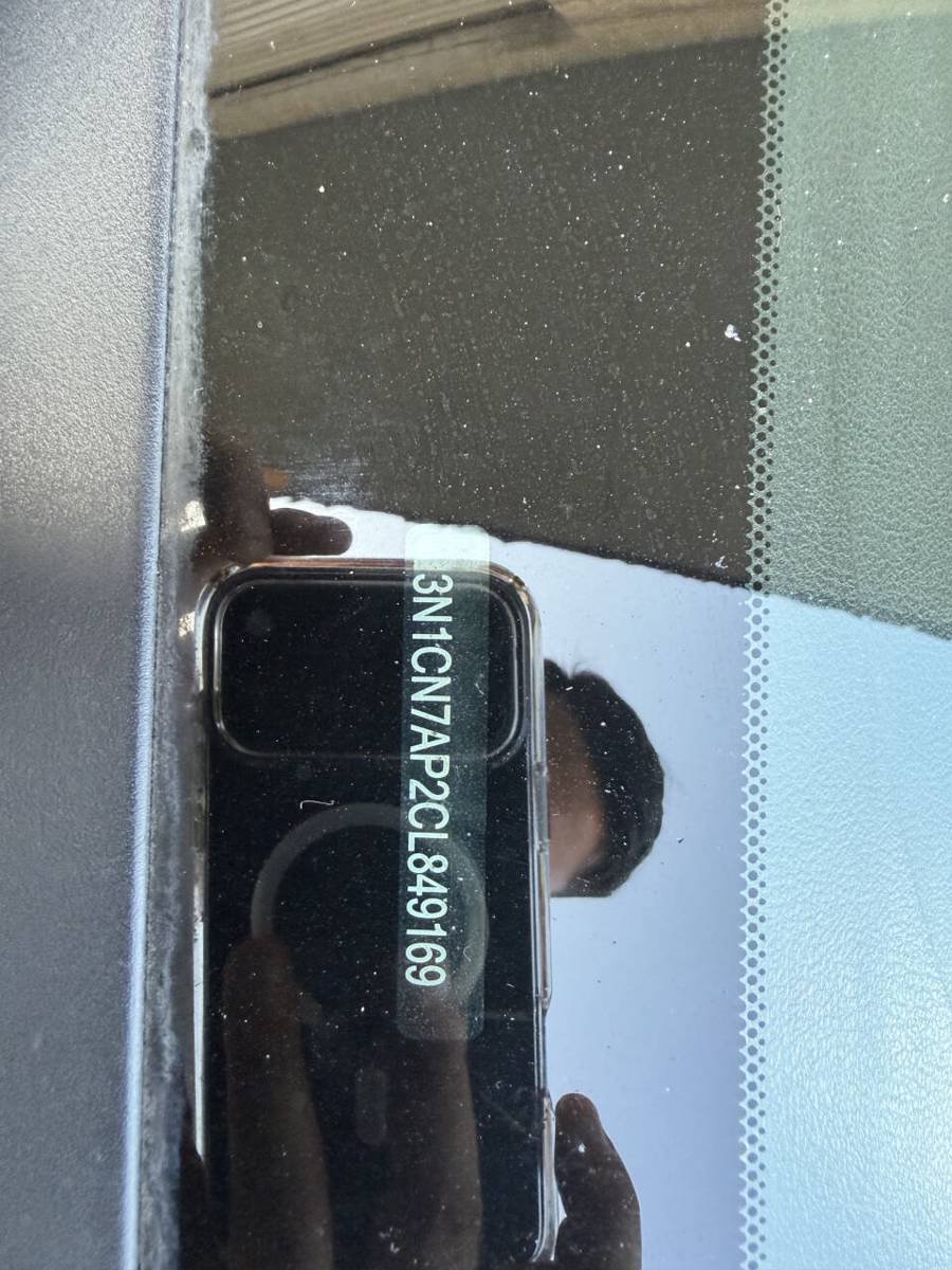 Used 2012 Nissan Versa S FWD image 18