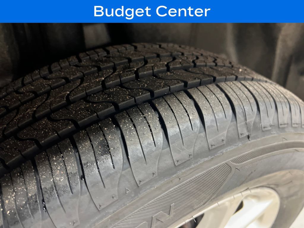 Used 2014 Jeep Cherokee Latitude w/ Cold Weather Group AWD/4WD image 10