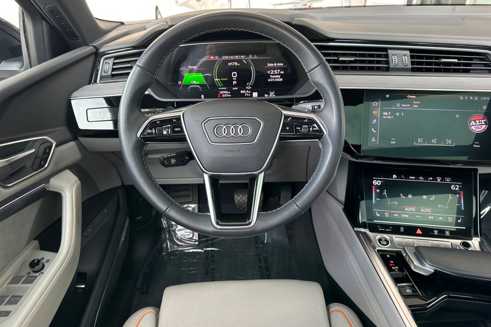 Used 2024 Audi Q8 e-tron Prestige w/ Prestige Package image 14